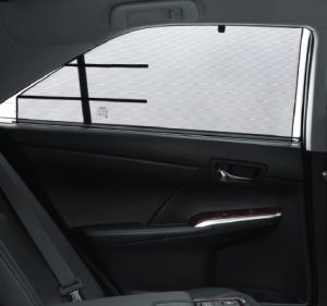 toyota-camry-2014-rem-cua